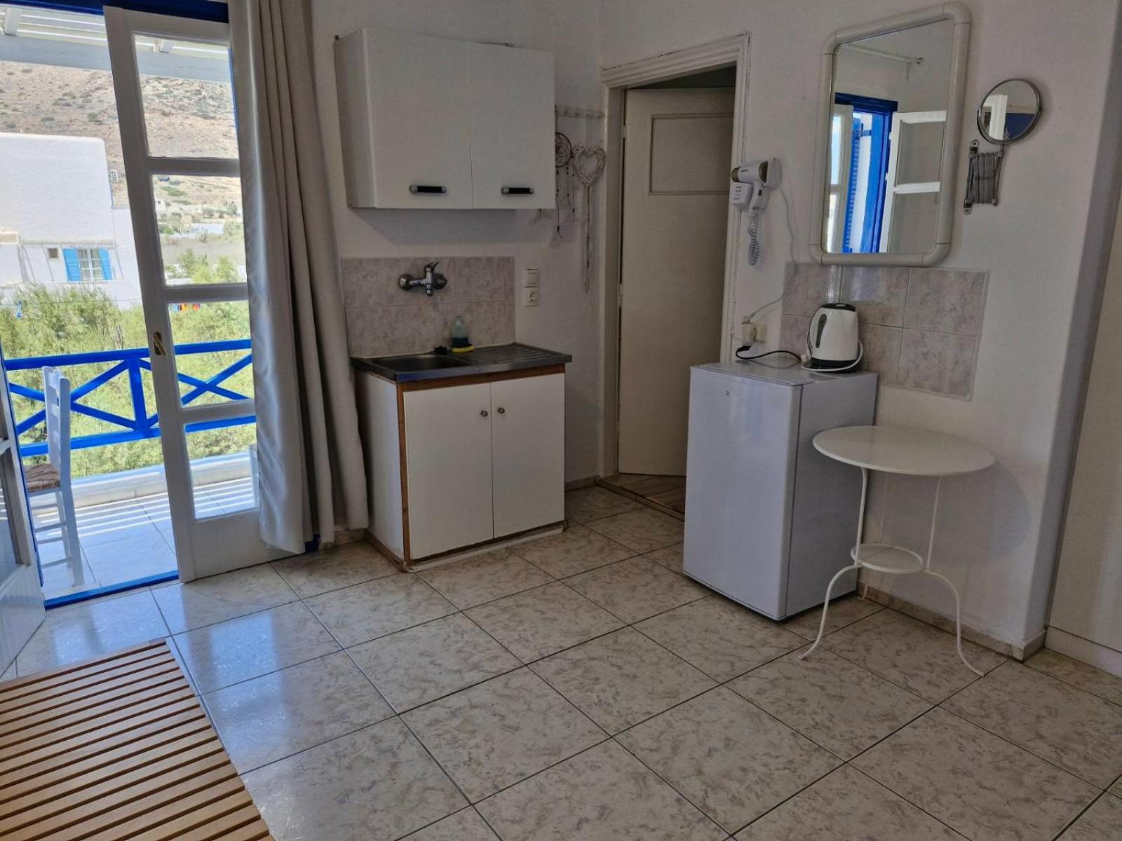 Katerina Yalos Chora  Luaran gambar